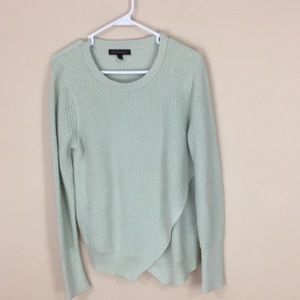 Banana Republic Pale Light Green Sweater with Overlapping Hem Size Medium
